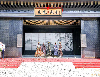 【云顶集团·央著】国境盛启，谁在为世界立著？！